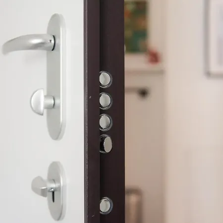 Ng - Downtown Apartment Como